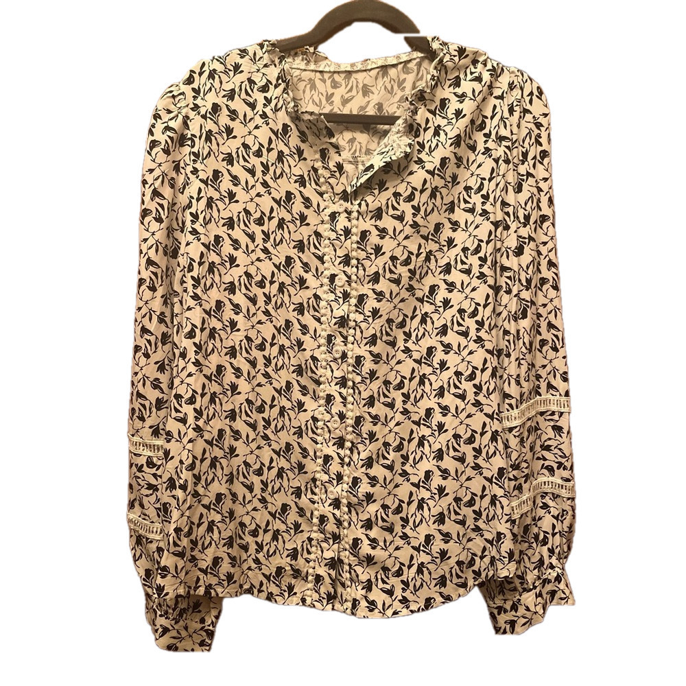 Long sleeve button down blouse. No tags. EUC